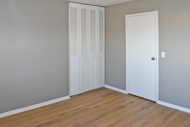 Bedroom - 191 N Beverwyck Rd Unit 10