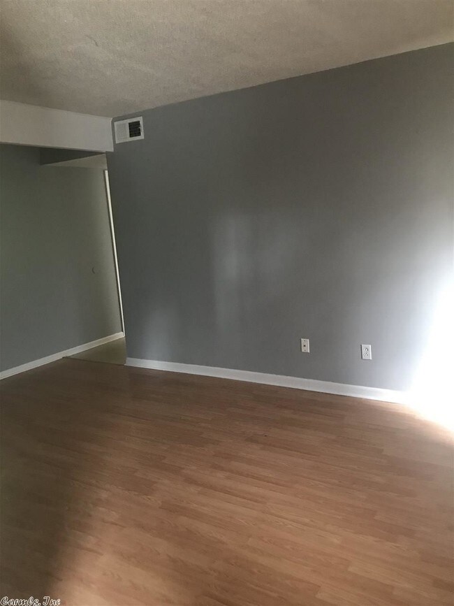 329 W Highland St Apartment Unit 6 Paragould, AR