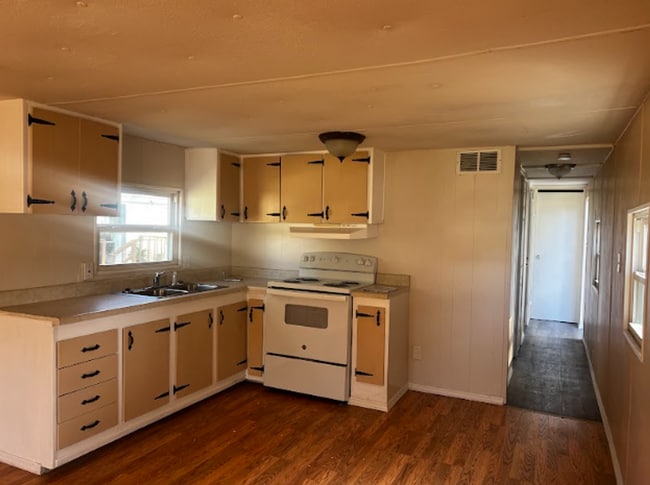 Photo - Welcome Home to Silver Lake Unit Lot 8.2