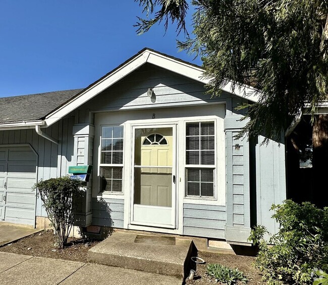 Building Photo - 5998a Unit 5998b Rental