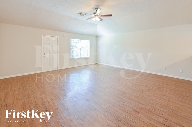 Photo - 2506 Fox Water Dr