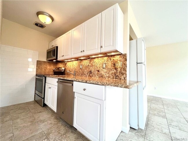 Photo - 722 US-6 Unit I