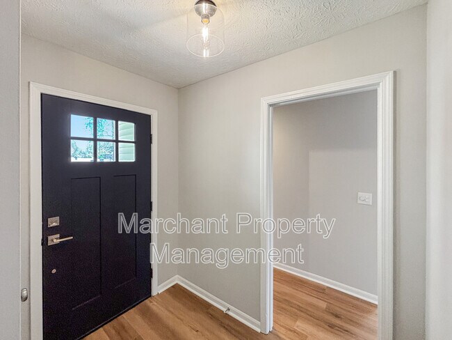 Photo - 231 Batesview Dr