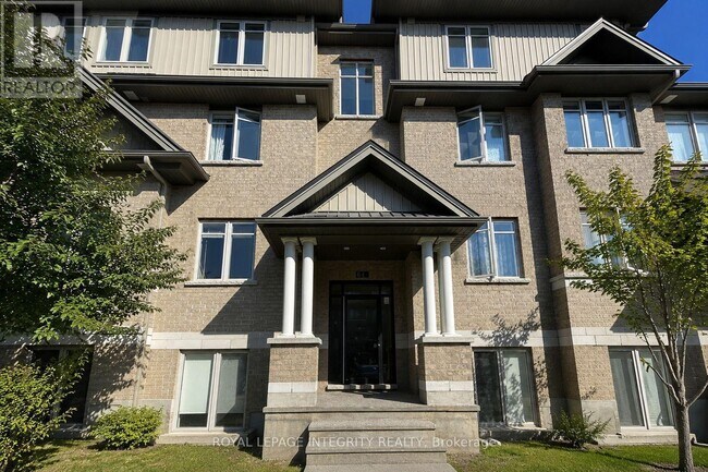 Photo - 64 Tipperary Private Unit D