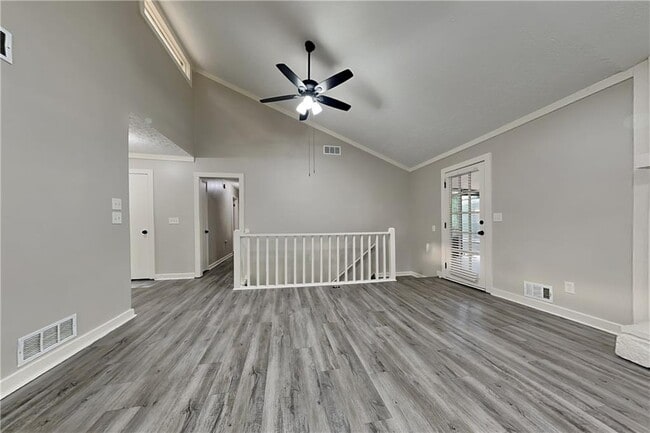 Photo - 2979 Marsh Ln SW