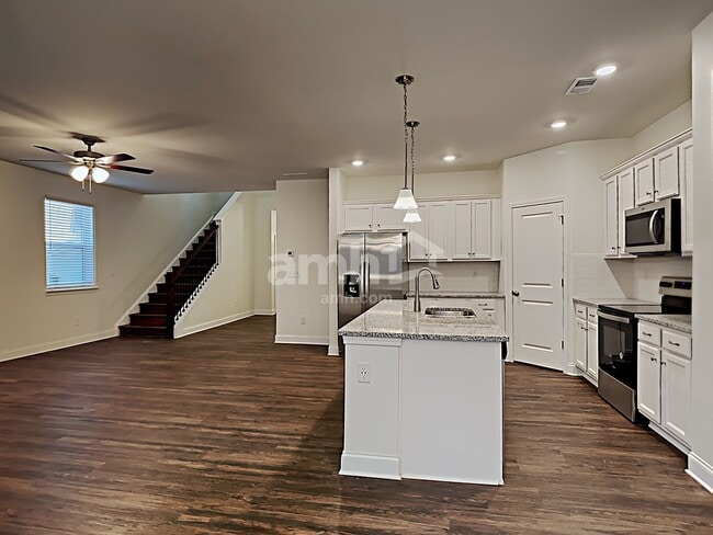 Photo - 5280 Valley Dr