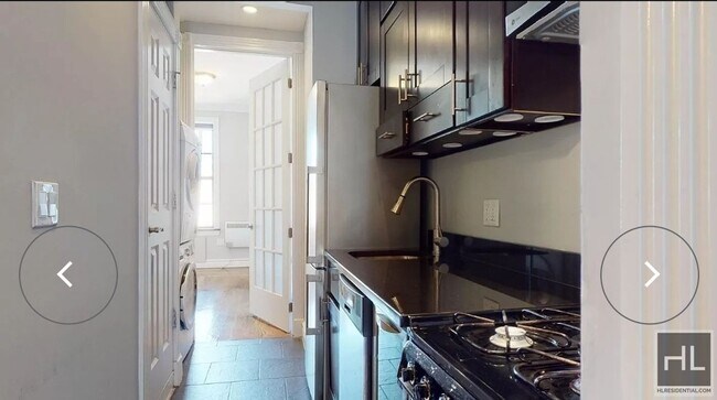 Photo - West 52nd Street Unidad 5W