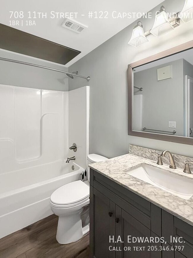 Photo - 708 11th St Unidad #122 Capstone Condominiums