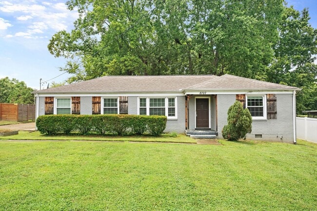 Incredible Inglewood House w/ beautiful hi... - Incredible Inglewood House w/ beautiful hi...