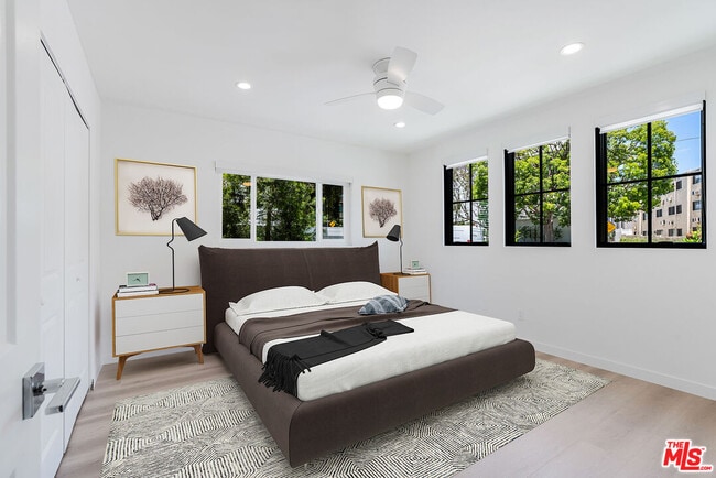 Photo - 527 S Barrington Ave Unidad 8 Rental