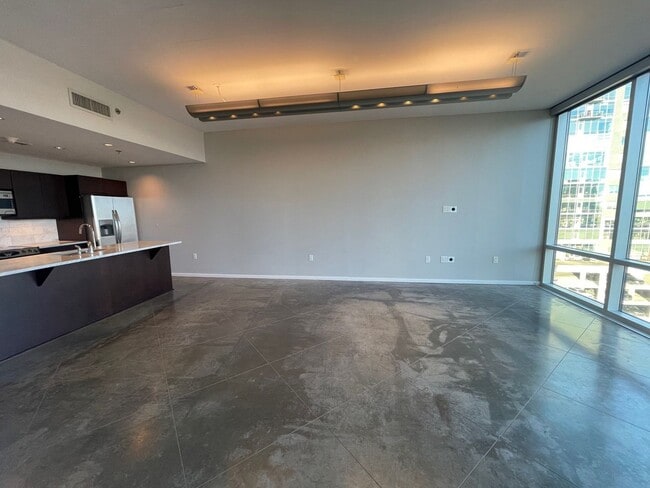 Photo - River Market Tower - Unit 802 Unit 1