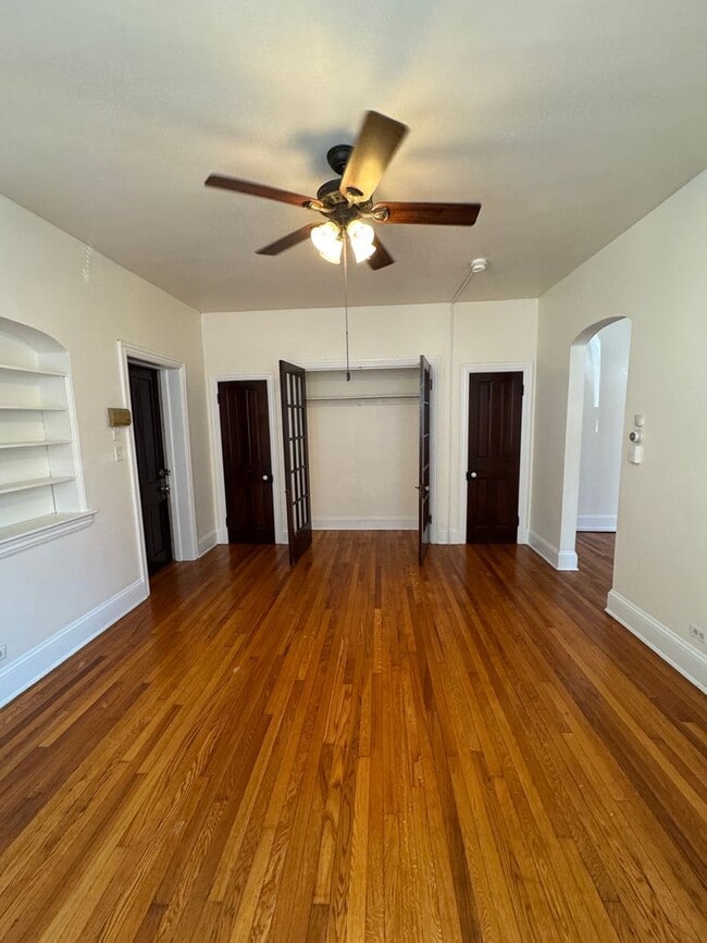 Photo - 636 N New St Unit 2