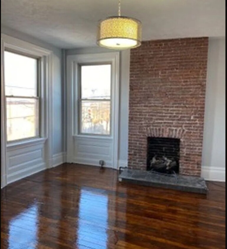 Photo - 5336 Butler Street