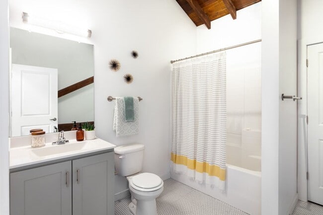 Photo - Whirligig Station