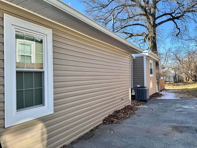 Photo - 353 Sherman Ave