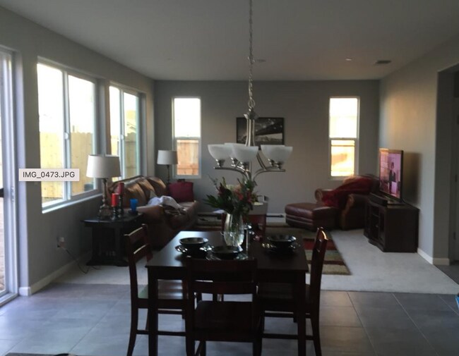 Photo - Amazing 3/3 + Office (Natomas)! Please see ad below for viewings!