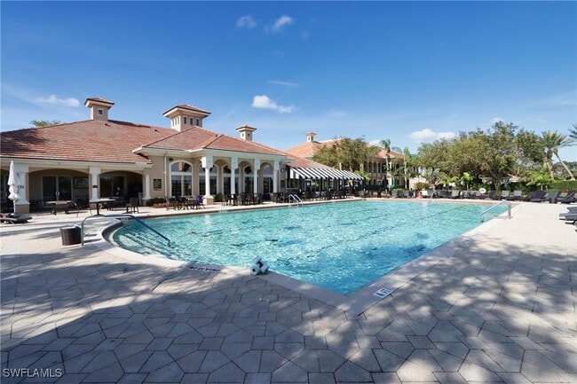 Building Photo - 5963 Trophy Dr Unit 2002