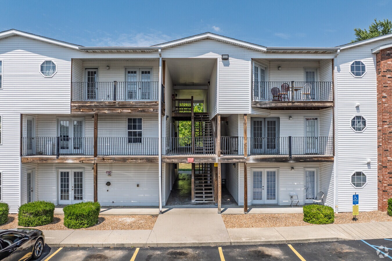 Photo - Springhill Falls Apartments
