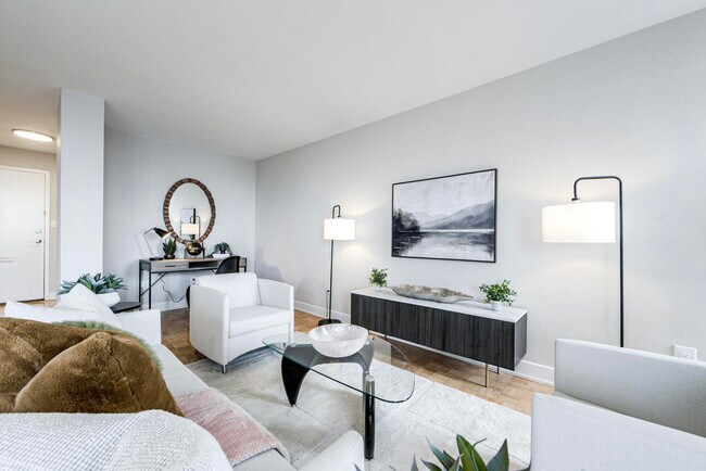 Photo - Canyon Apartments