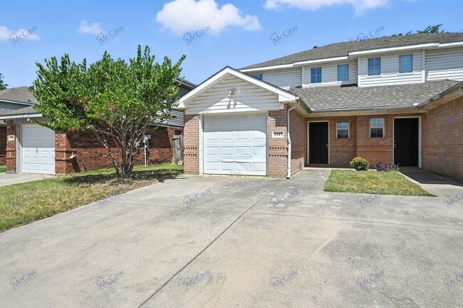 Photo - 1317 Village Garden Dr House