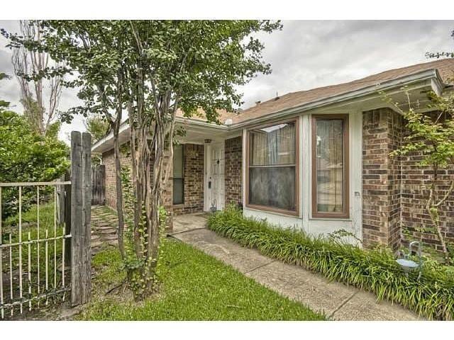 Photo - 2021 Chalfont Dr