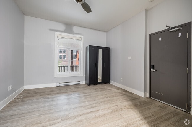 Interior Photo - Laurier Apartments
