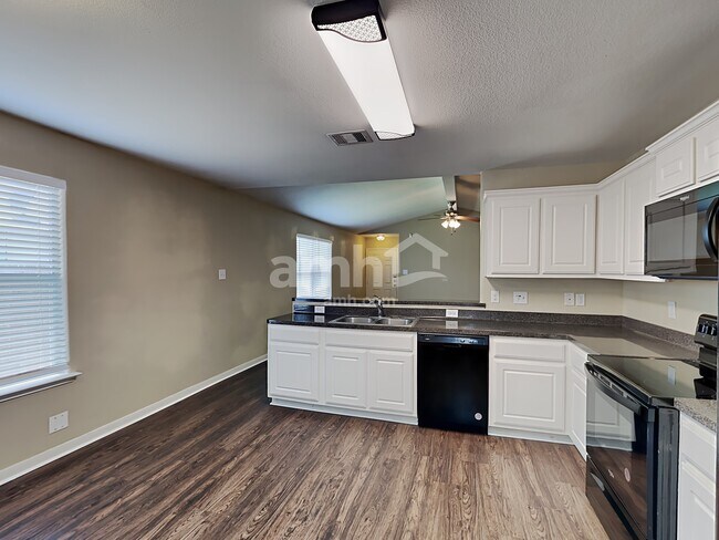 Photo - 4615 Snowdrop Ct