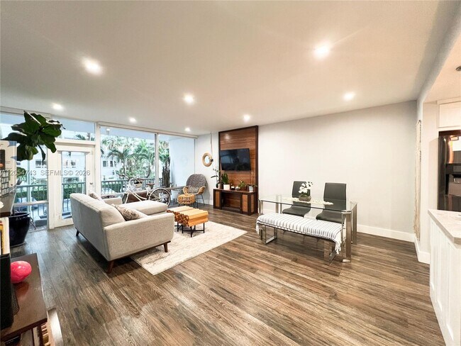 Photo - 1408 Brickell Bay Dr Unidad 212