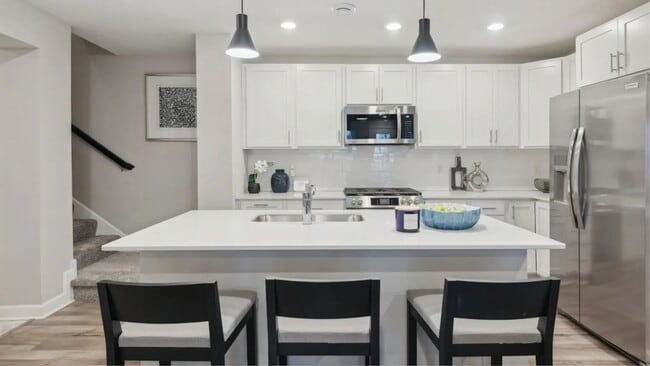 Photo - 5235 Long Pointe Pass