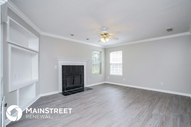 Photo - 2024 Summit Ln