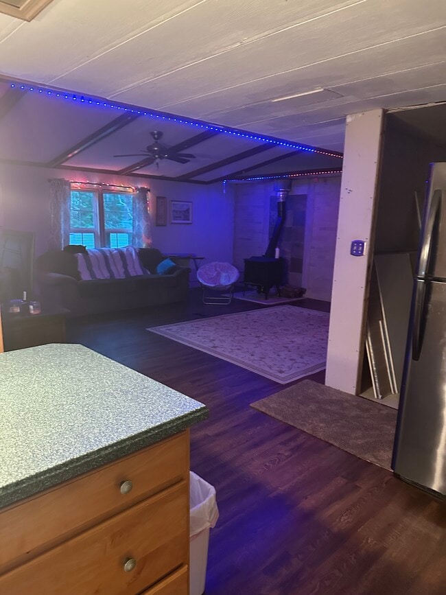 Photo - 22533 Point Lookout Rd
