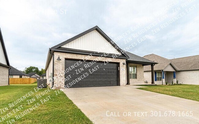 Photo - 801 Merryfield St