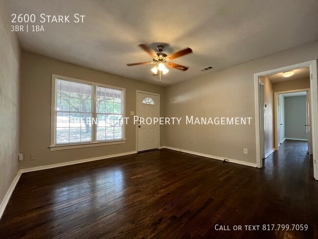Photo - 2600 Stark St