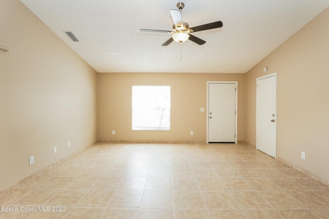 Photo - 502 Whitehall Ave SW