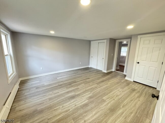 Photo - 606 Hardyston Ville Rd