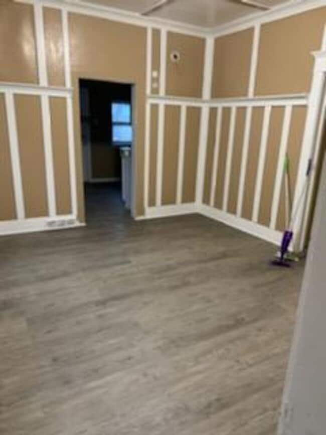 Photo - BIG 4 bedroom home