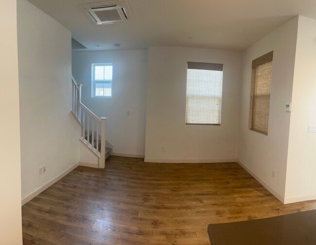 Photo - 475 Tailoff Ln