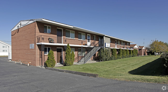 Trudy Lynn Apartments - Trudy Lynn Apartments