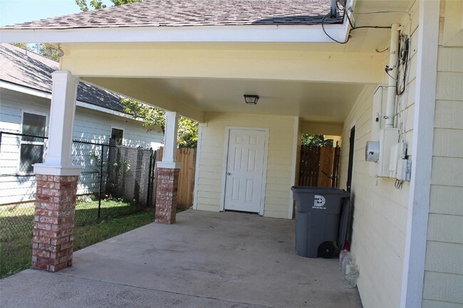 Photo - 4518 Hamilton Ave