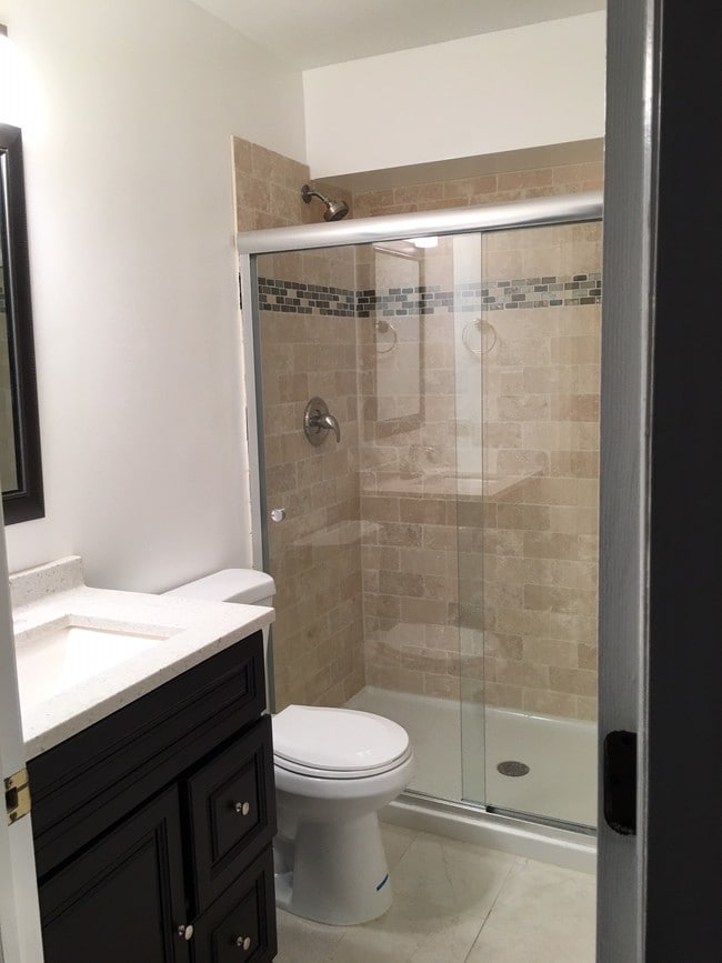 Segundo baño - 606 Berry Ridge Dr