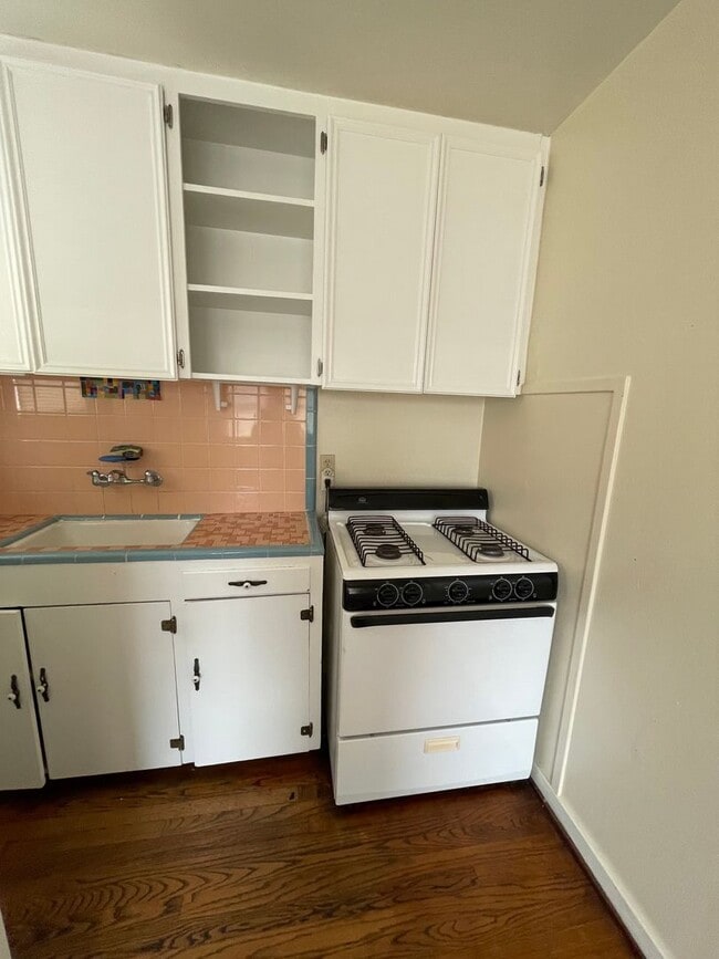 Photo - 1320 Postoffice St Unidad Apt#C