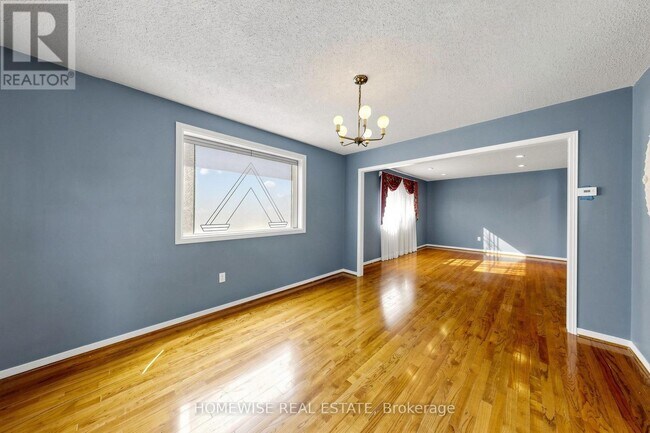 Photo - 11 Briarcliffe Crescent
