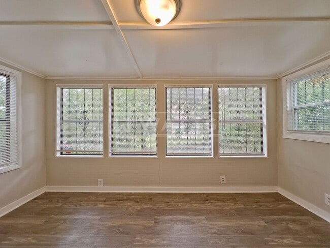 Photo - 3-Bedroom Home in Midfield