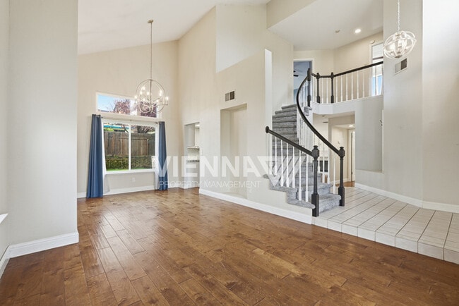 Photo - 2212 Thurton Dr