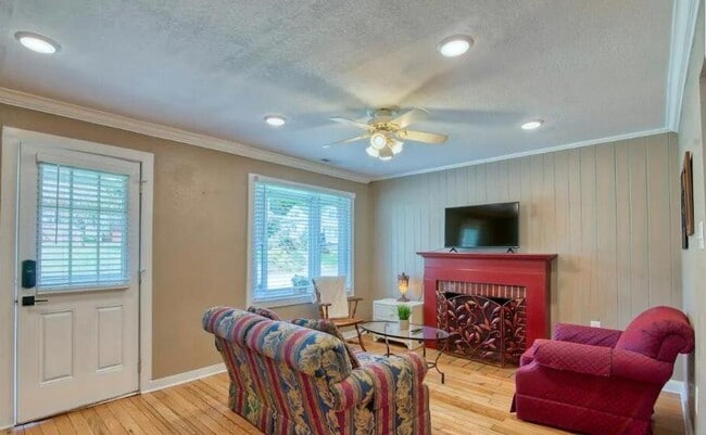 Photo - 1321 7th Ave