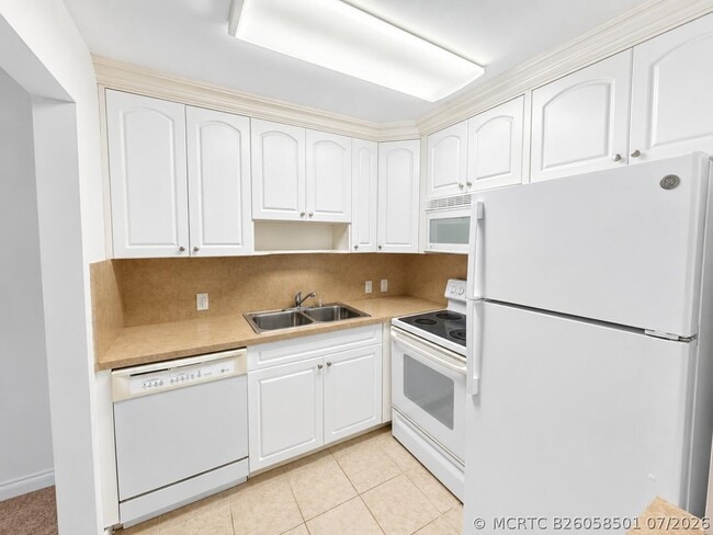 Building Photo - 254 Mansfield G Unit 254