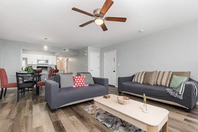 Photo - 8711 Rockingham Terrace Unidad A