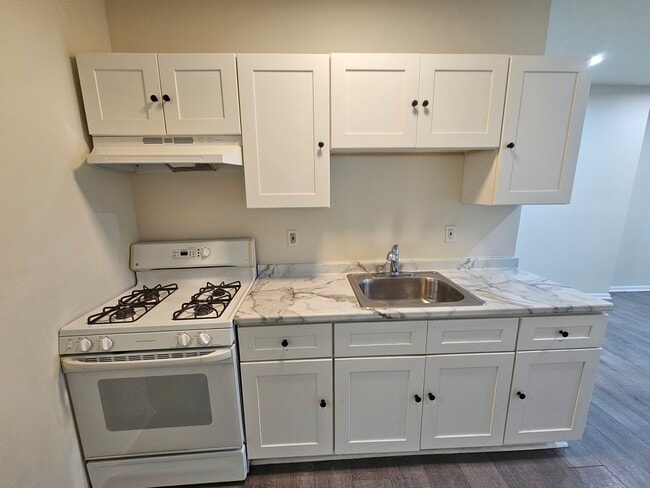 Photo - 2253 N 16th St