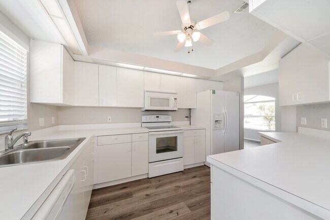 Photo - 6806 67th St Cir E Casa