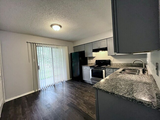 21 Powhatan Dr